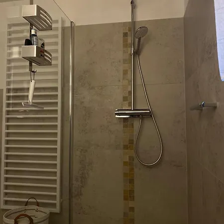 Apartament Schaeferstr 43